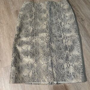 NWT Spiegel Snakeskin Embossed Leather Pencil Skirt Size 4